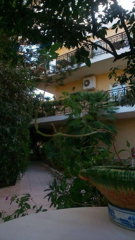 Aparthotel Okeanis II Kato Daratso Exterior foto